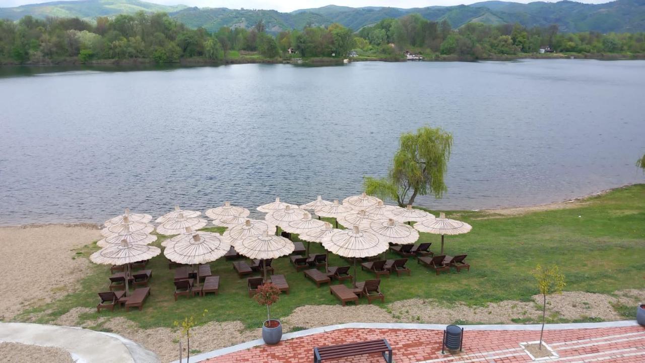 Lago D'Argento Sobe Veliko Gradište エクステリア 写真